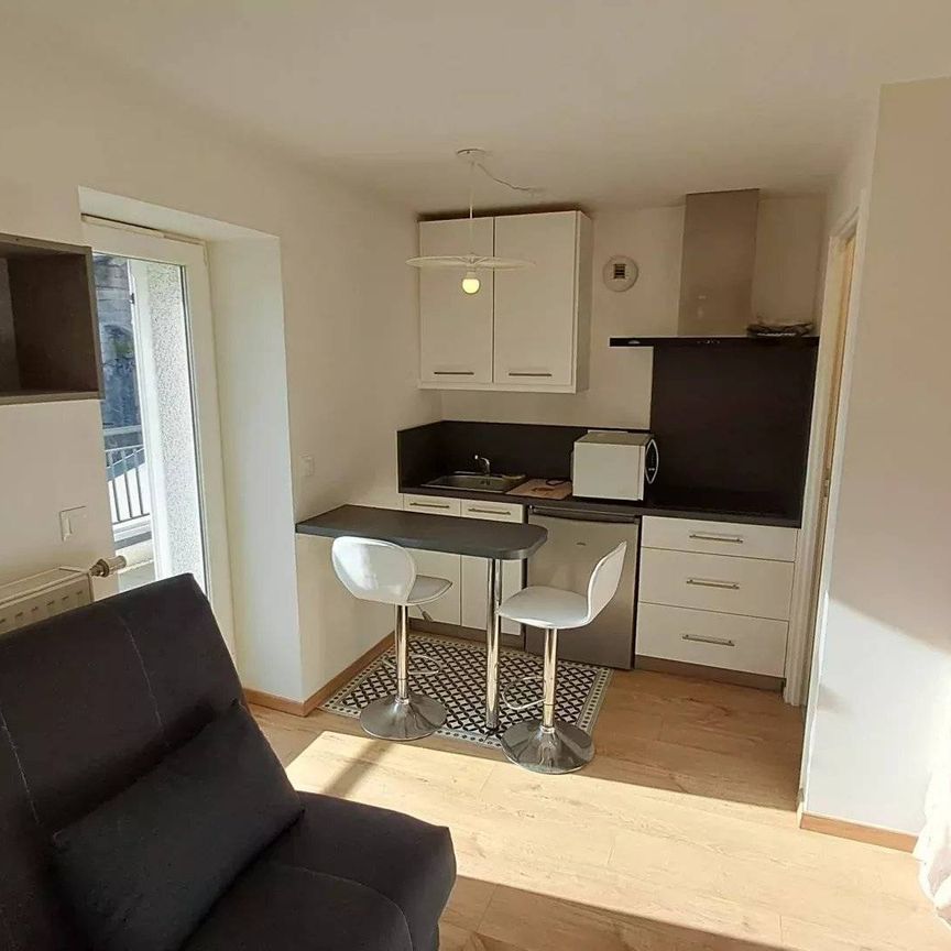 CHAMBERY - SECTEUR HOPITAL- STUDIO MEUBLE - Photo 1