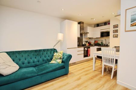 1 bedroom apartment to rent - Photo 2