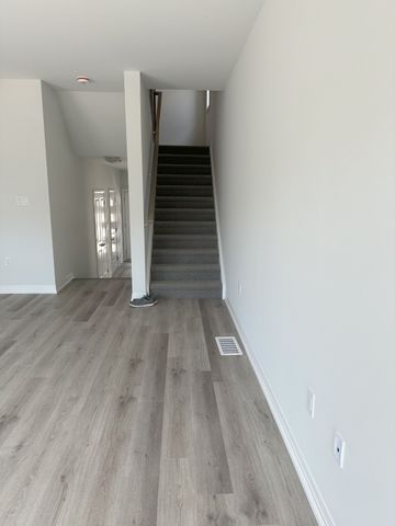 For Lease - 155 Equestrian Way Unit# 71, Cambridge, Ontario - Photo 3