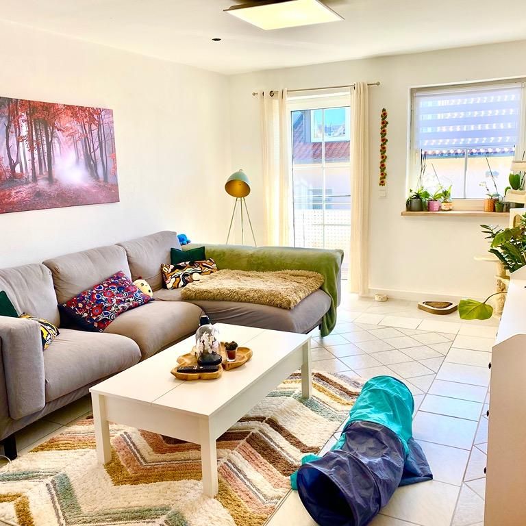 <h1 class="md:text-xl md:leading-6 mt-4 md:mt-10 lg:mb-6 mb-3 text-primary-500 font-semibold text-base leading-5"> Wohnung in Ebermannsdorf </h1> - Photo 1