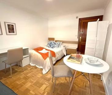 Avenida de Fuenlabrada, Leganés, Community of Madrid 28912 - Photo 2