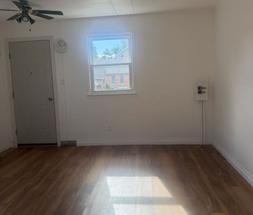 For Lease - 10 Brock Street Unit# 2 East, Uxbridge, Ontario - Photo 5