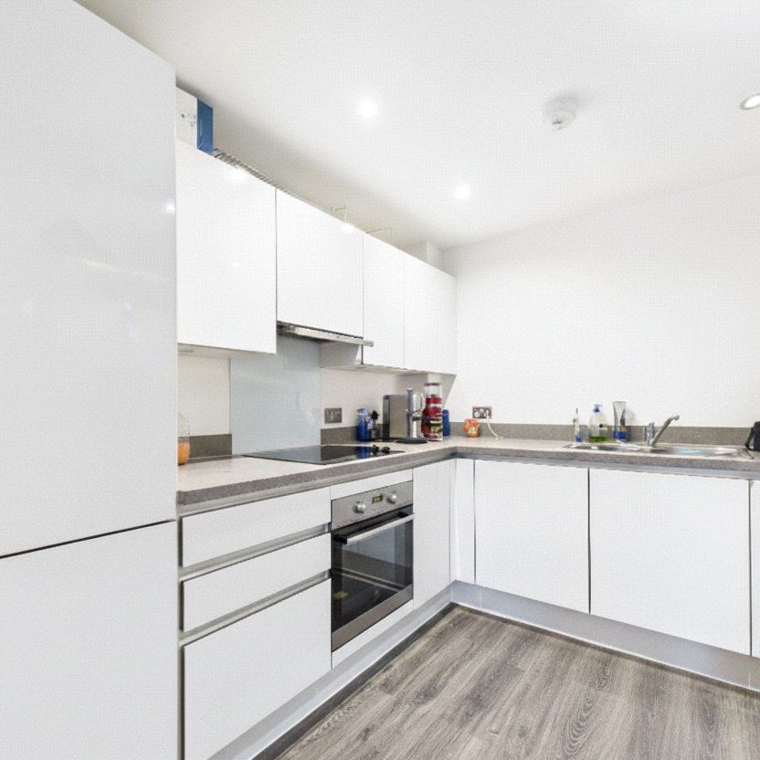 Kidwells Close, Berkshire Kidwells Close, Berkshire - Photo 2