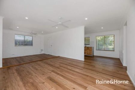 Newly Updated 4-Bedroom Residence - Photo 2