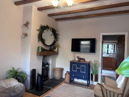 2 bedroom cottage to rent - Photo 2