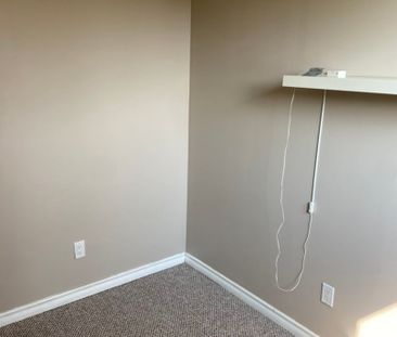 554 Senick Cres (Lower Unit), Saskatoon - Photo 1