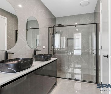 Modern House - Photo 4