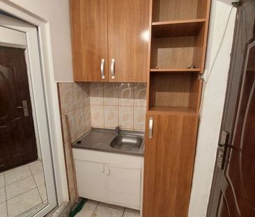 Vind camera de camin,transformata in Garsoniera. - Photo 1