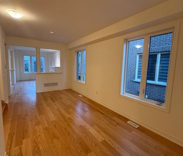 For Lease - 16 Bushwood Trail, Brampton, Ontario - Photo 2