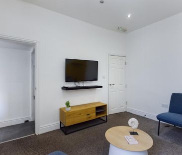 1 bedroom in a house share to rent - Photo 6