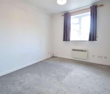 Corfe Place, Maidenhead, Berkshire, SL6 - Photo 4