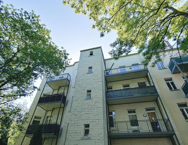 3 Raumwohnung mit modernem Bad in guter Wohnlage von Altchemnitz! - Photo 1