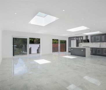 4 bedroom detached bungalow to rent - Photo 5