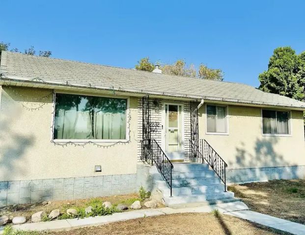 Entire house with large yard | Edmonton - Photo 1