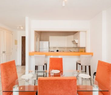 2 Bedroom Apartment For Rent in Puerto Banús, Málaga - Photo 5