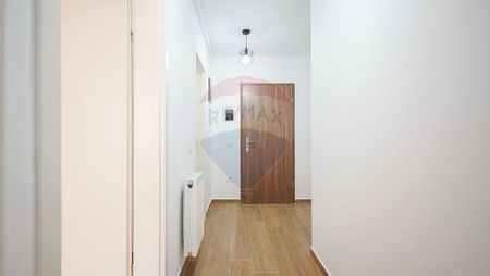 Garsoniera de închiriat. Tractorul - Fotografie 3