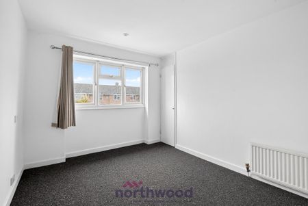3 bedroom end of terrace house to rent - Photo 4