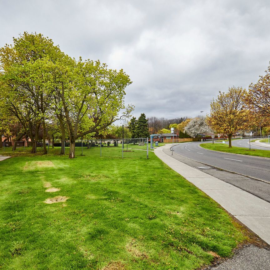 For Lease - 71 Guildwood Parkway Unit# 324, Toronto, Ontario - Photo 1