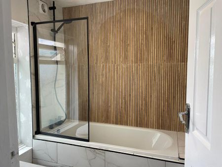 2 bedroom terraced house to rent - Photo 4