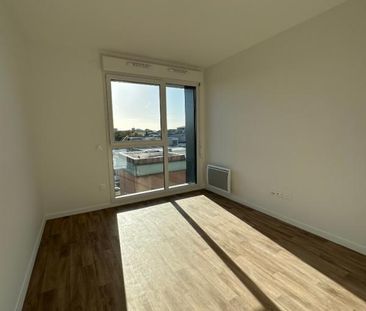 Location Appartement 1 pièce 20m² MERIGNAC 33700 - Photo 1
