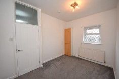 2 bed House - Terraced for Rent - Photo 3