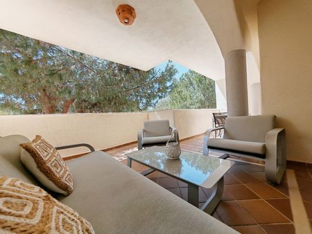 Apartment in Elviria, Costa del Sol - Photo 5