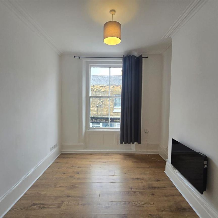 Sun Street, Waltham Abbey EN9, London - Photo 1