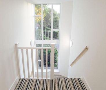 6 bedroom flat to rent - Photo 3