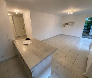 Location Appartement 3 pièces 63m² THONON LES BAINS 74200 - Photo 2