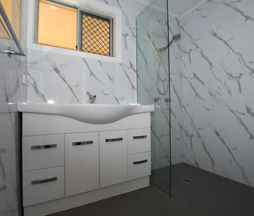 NEAT TWO BEDROOM UNIT! - Photo 5