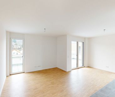 Rundumblick! Großzügige 3-Zimmer-Wohnung mit Dachterrasse und EBK - Photo 2