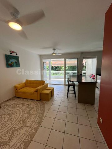 Location Appartement 4 pièces 72m² DUCOS 97224 - Photo 4