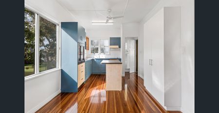 Renovated high set home close to city centre - Photo 4