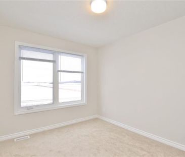 For Lease - 213 Hibernian Walk, Kanata, Ontario - Photo 6