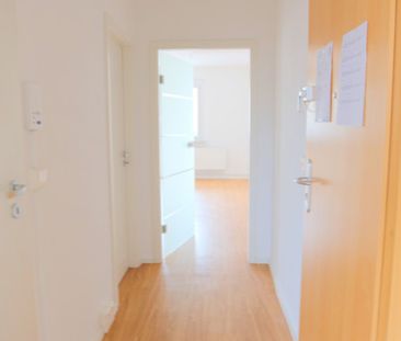 !! Umgebaute 2-Raum Whg. Küche mit Tageslicht und Balkon! - Photo 5