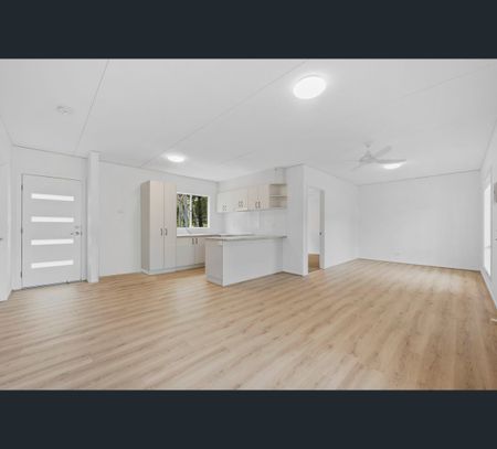 15 Barramundi Street, Macleay Island, Qld 4184 - Photo 3