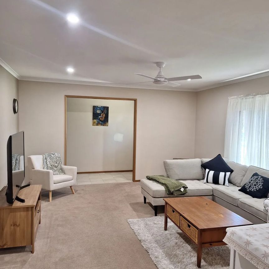 1087 Pemberton Street, West Albury NSW 2640 - House For Rent | Domain - Photo 1