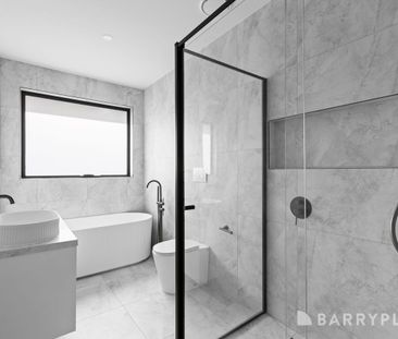 Stylish Living with Exceptional Space - Photo 6