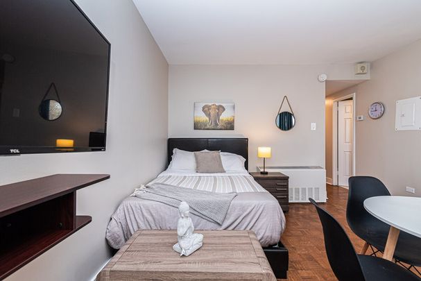 Rue Redpath-Crescent - Photo 1