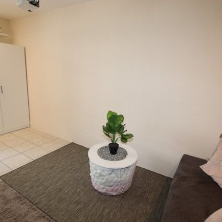 Malthouse Close, City Centre - Photo 1
