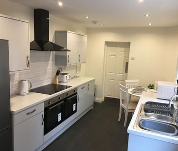 1 bedroom in a house share to rent - Photo 6