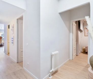 Carrer de Nàpols, Barcelona, Catalonia 08013 - Photo 5