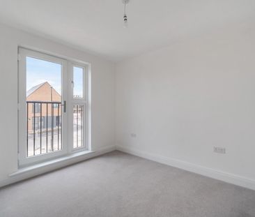 2 bedroom terraced house to rent - Photo 2