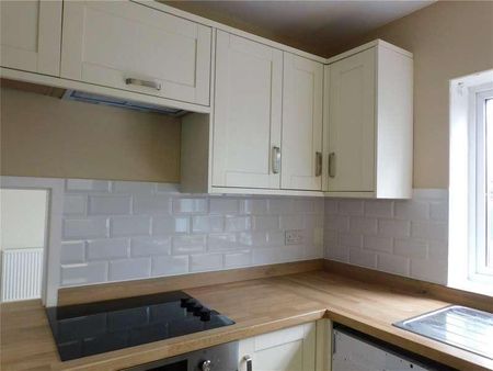 Springfield Place, Yeovil, Somerset, BA21 - Photo 5