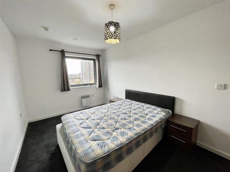 2 bedroom apartment to rent - Photo 4