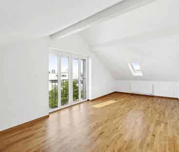 frisch sanierte Dachwohnung in ruhiger Liegenschaft - Photo 6