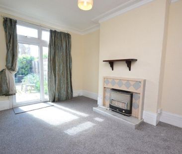 5 bedroom semi-detached house to rent - Photo 1