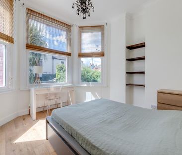 3 bedroom flat to rent - Photo 5