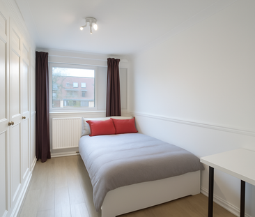 Perley House – Room 1 - Photo 1