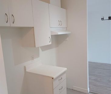 41/2 ou 5 1/2 Québec**Charlesbourg**Ascenseur**Béton**Frais peint**... - Photo 4